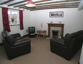 Fat Ox Cottage - Lounge
