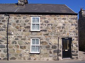 Glasfor cottage