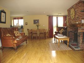 The lounge in Elm Cottage