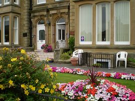 Front garden at Stoneleigh