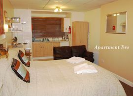 Apartment 2 sleeps - 2 persons.