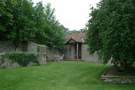 Cottages & Gardens
