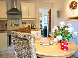 Kitchen dining room