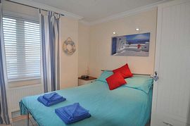 Bedroom 2 + adj bathroom