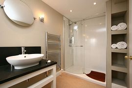 En suite Bathroom