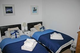 Beautifully presented twin bedroom