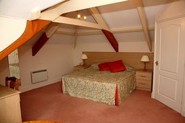 Cottage bedroom