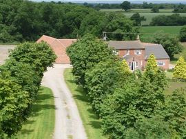 Walton Thorns Farm Holiday Cottages