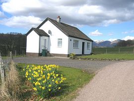 Knock-dhu cottage