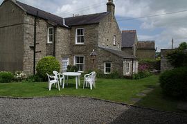 Garden to rear of house at Green Bank in West Burton.