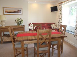 Solid Oak Dining Table & Chairs