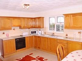 Self catering kitchen and dinning