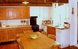 Lovely family dining kitchen, fully equipped