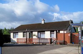 Cottage exterior view