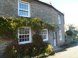 View of front of cottage