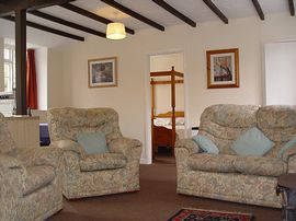 Beachcomber Cottage Lounge